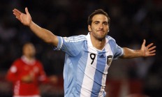 开云体育app-那不勒斯的咏叹调，李刚仁教科书表演一波带走巴拉圭