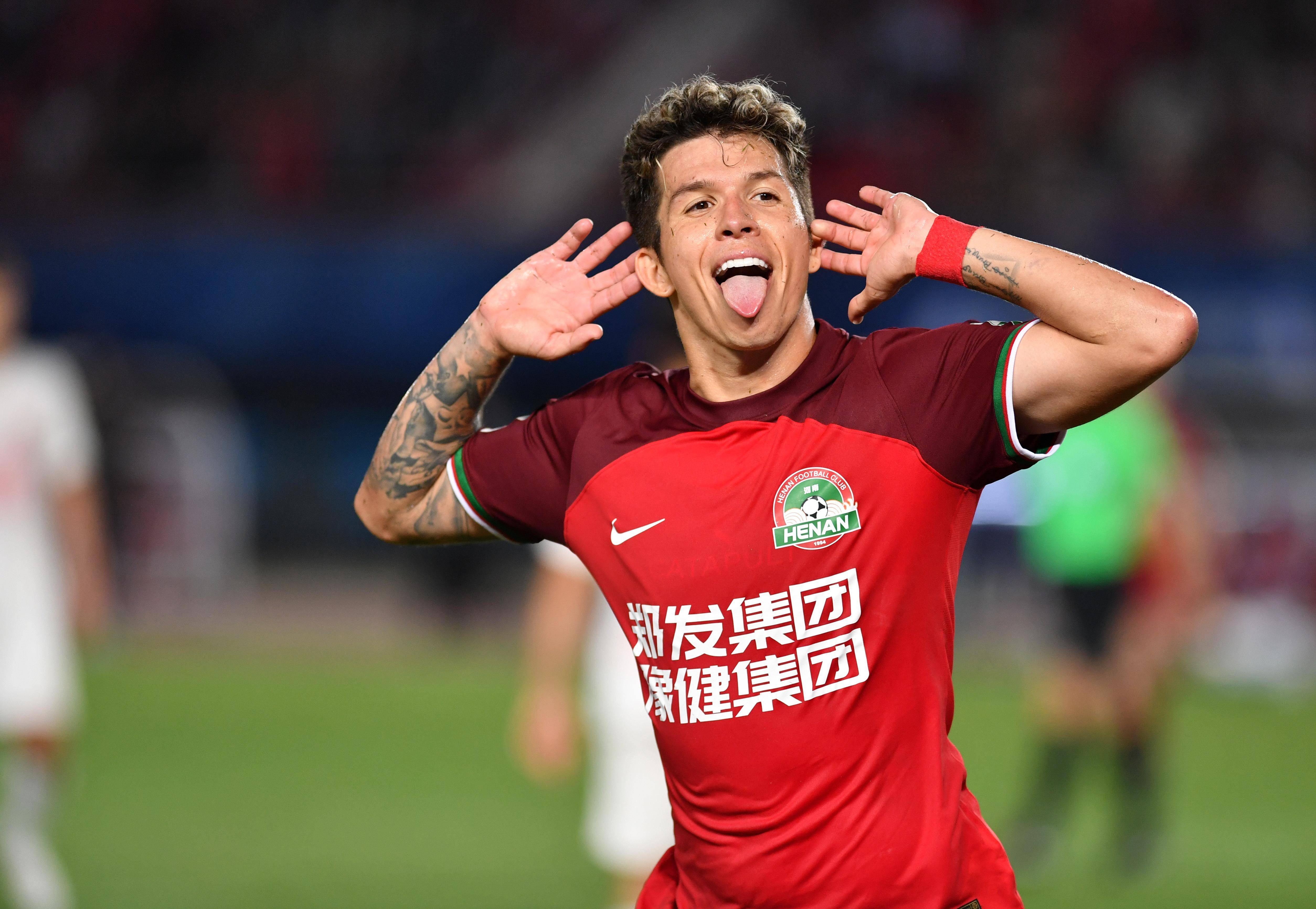 包含中超比赛球队举办俱乐部成立十周年庆祝的词条