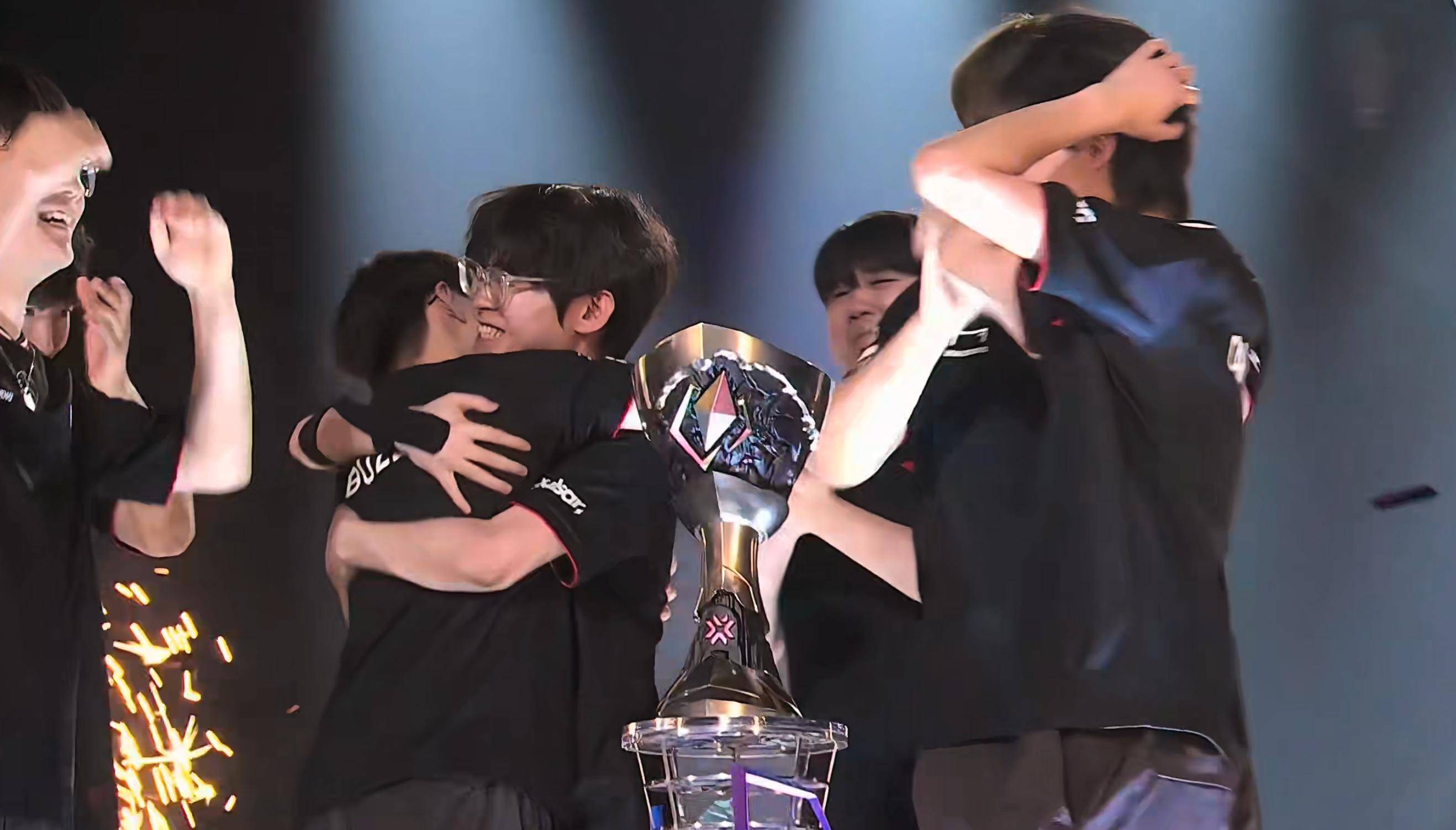 FNC力克MAD,Clid线上压制力十足宿命之战半决赛,成为赛场最大亮点 FNC力克MAD,Clid线上压制力十足宿命之战半决赛,成为赛场最大亮点