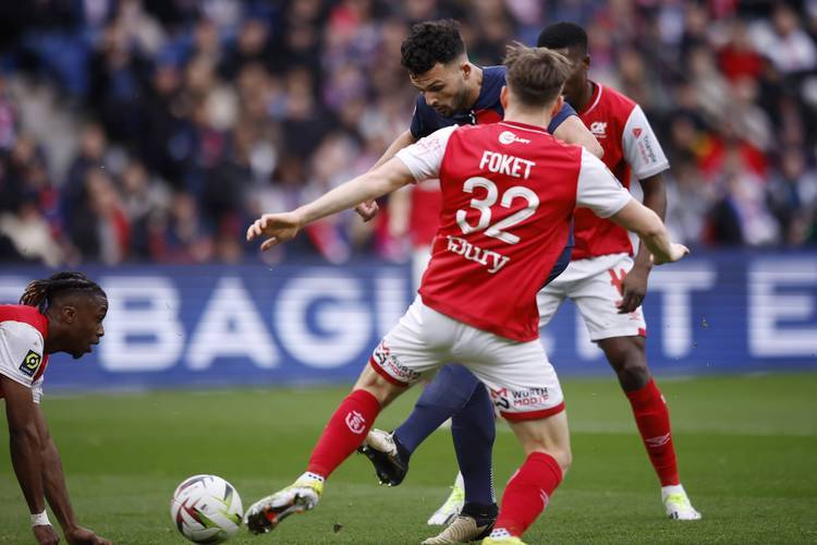 兰斯在主场击败勒哈弗,继续保持领先的简单介绍 兰斯在主场击败勒哈弗,继续保持领先的简单介绍