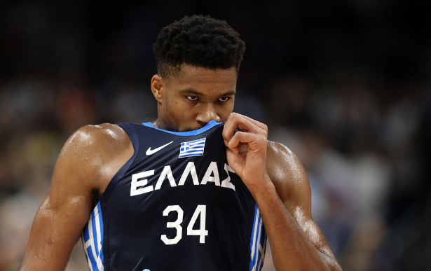 关于KT血洗BLG，CoreJJ开启传奇时刻宿敌对决八强赛，技惊四座的信息