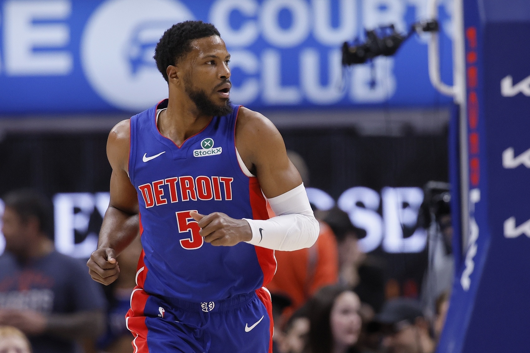 尼克斯主场击败篮网,兰多夫得到全场最高25分 尼克斯主场击败篮网,兰多夫得到全场最高25分