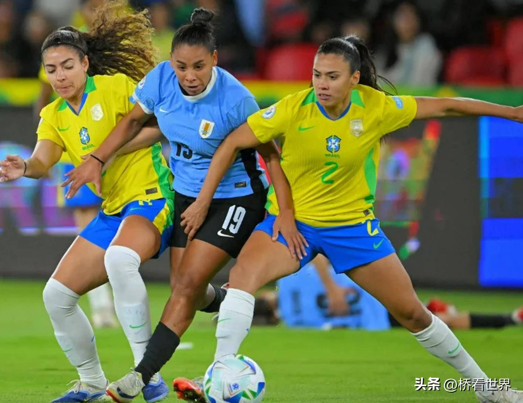 巴西队力克乌拉圭,晋级美洲杯决赛 巴西队力克乌拉圭,晋级美洲杯决赛