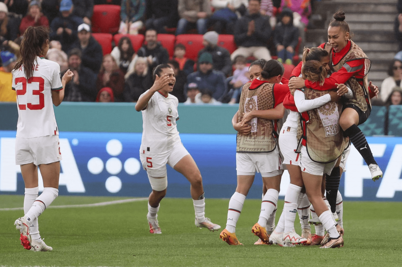 美洲女足大赛拉开序幕,哥伦比亚队首战告捷 美洲女足大赛拉开序幕,哥伦比亚队首战告捷