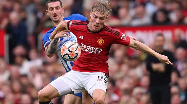 曼联在国内比赛中遭遇不利局面