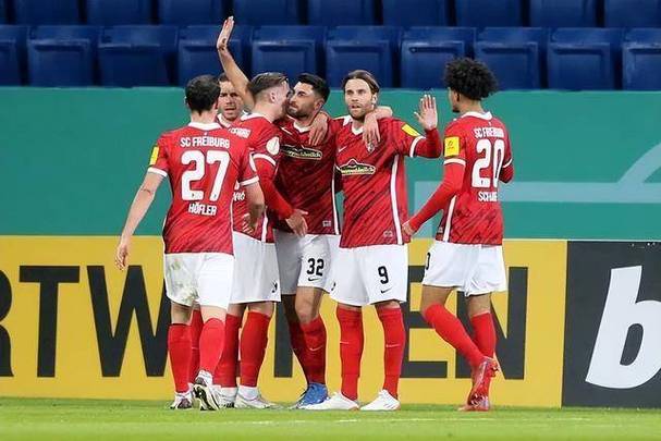 沃尔夫斯堡主教练确保球员状态最佳备战下一场比赛 沃尔夫斯堡主教练确保球员状态最佳备战下一场比赛