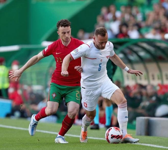 关于捷克队获胜，成功晋级欧预赛决赛的信息