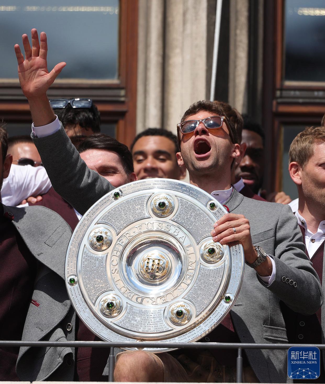 拜仁慕尼黑在德甲锦标赛中继续领先积分榜 拜仁慕尼黑在德甲锦标赛中继续领先积分榜