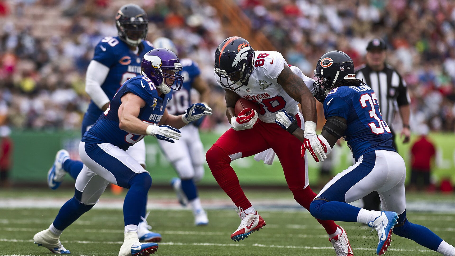 暗夜炬火,奥运周期关键战之夜,布克的存在感如何照亮赛场?