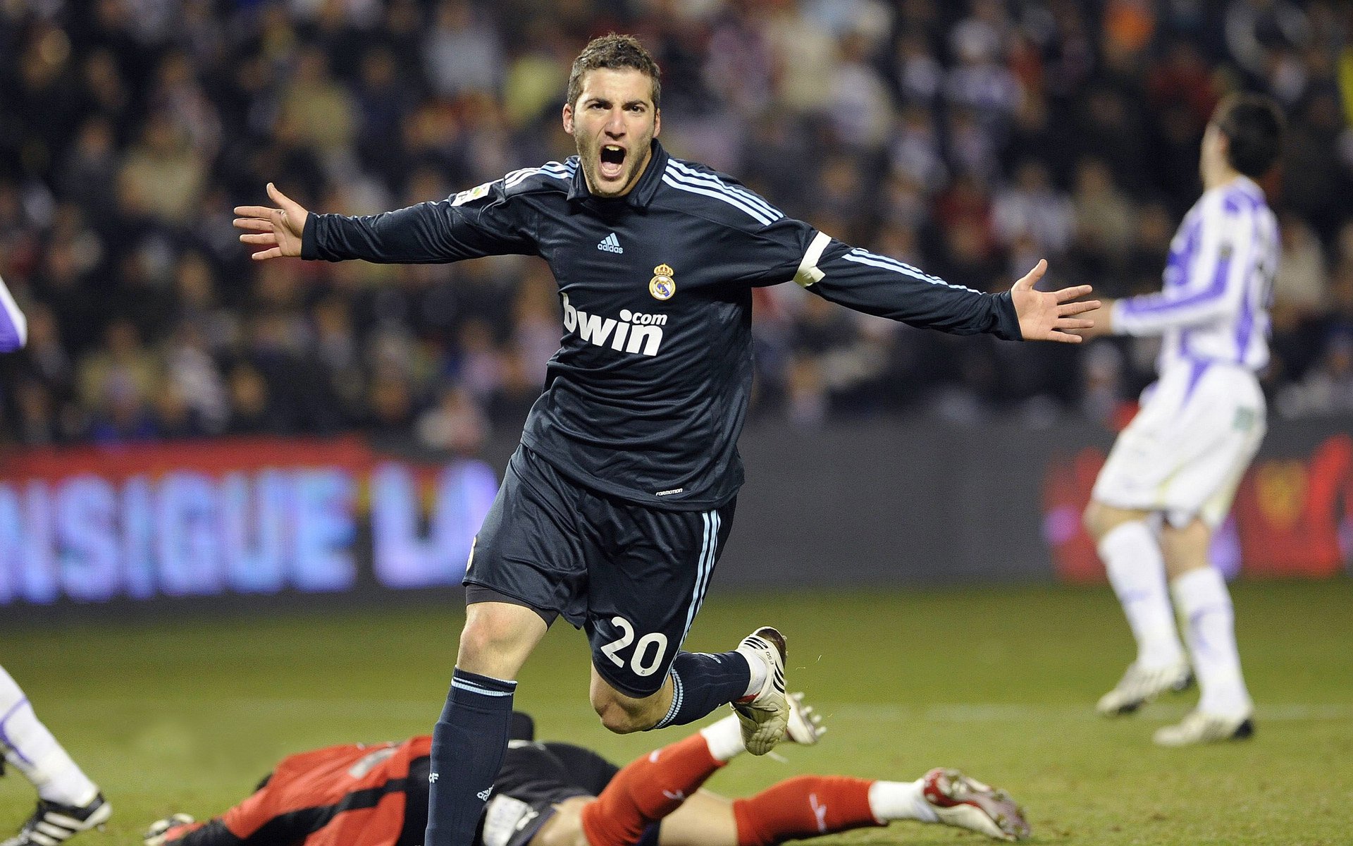 赛场哲学的胜利，在习惯的胜利之外寻找可能